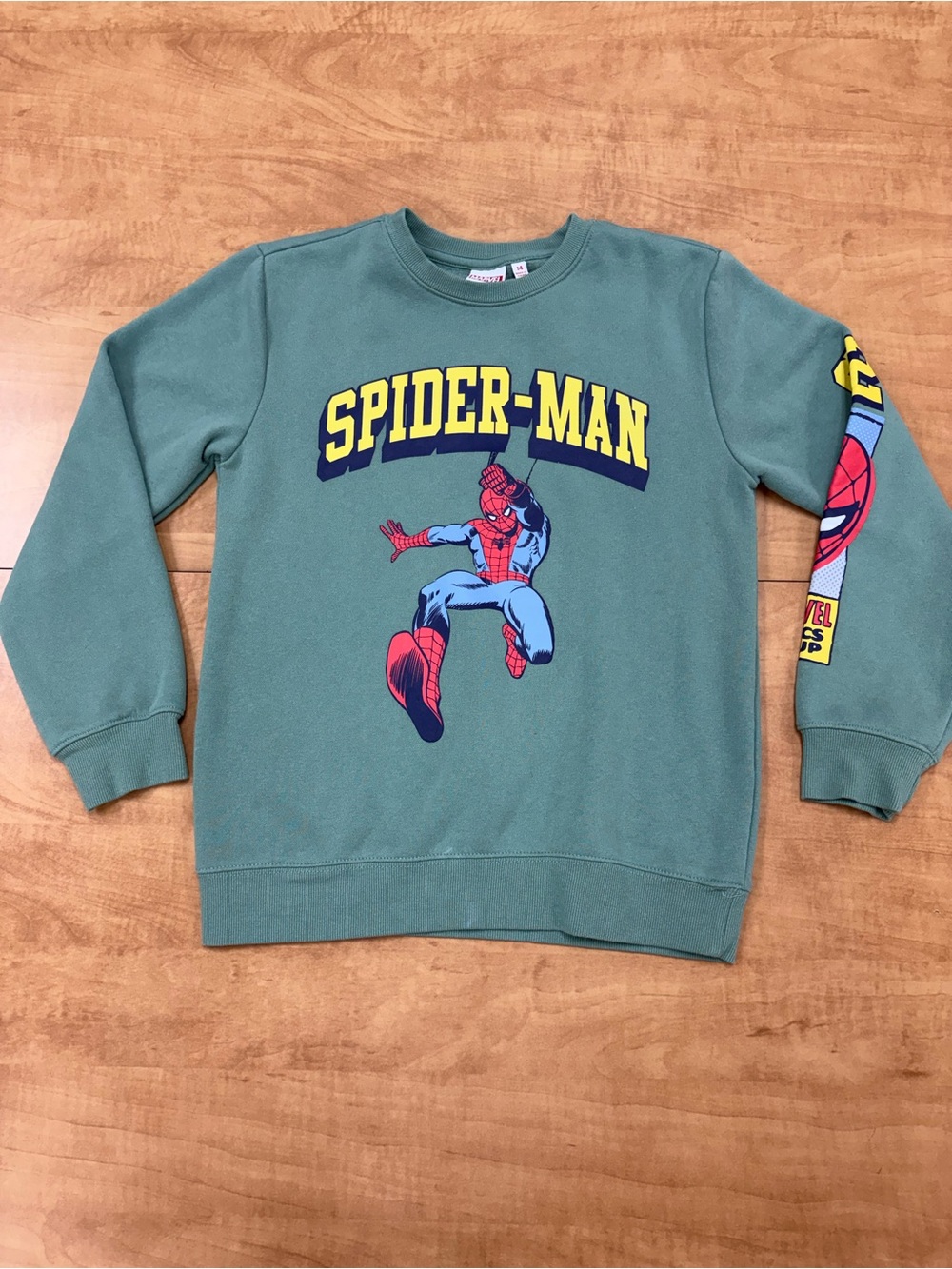 Marvel Comics Spider-Man Boys Youth Size 14 Green Sweatshirt Sleeve Graphic